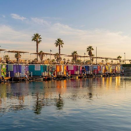Boat Haus - Casas Flotantes Frente A Gibraltar Ξενοδοχείο La Línea de la Concepción Εξωτερικό φωτογραφία
